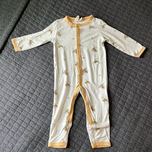 Kyte Baby Printed Romper in Buzz